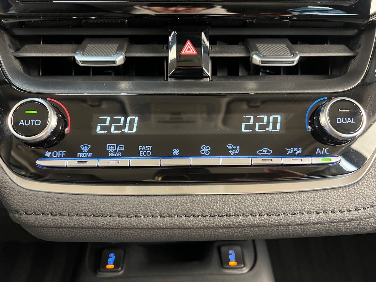 Toyota Corolla Sedan 1,5 l 92 kw