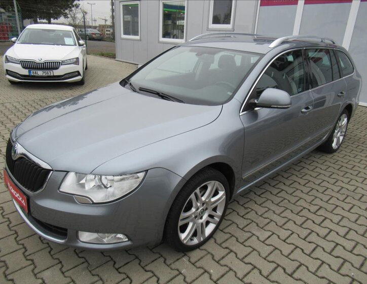 Škoda Superb 1