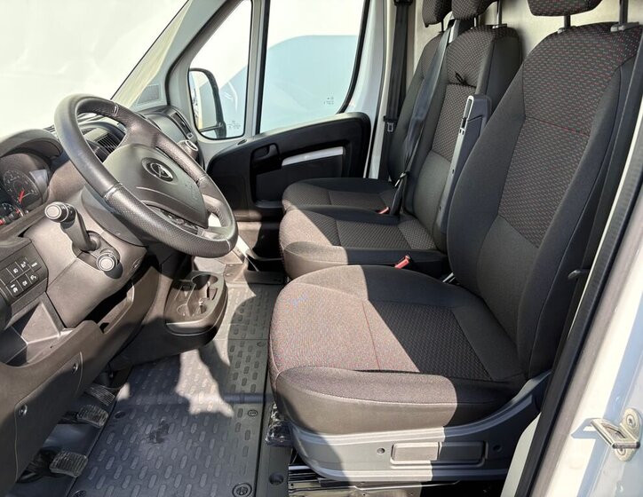 Opel Movano Skříň 2,2 l 103 kw