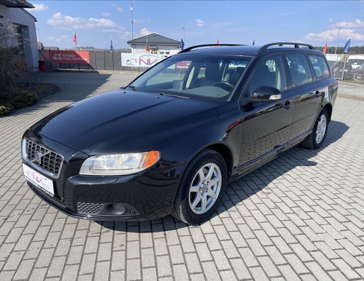 Volvo V70 Kombi 2,4 l 136 kw