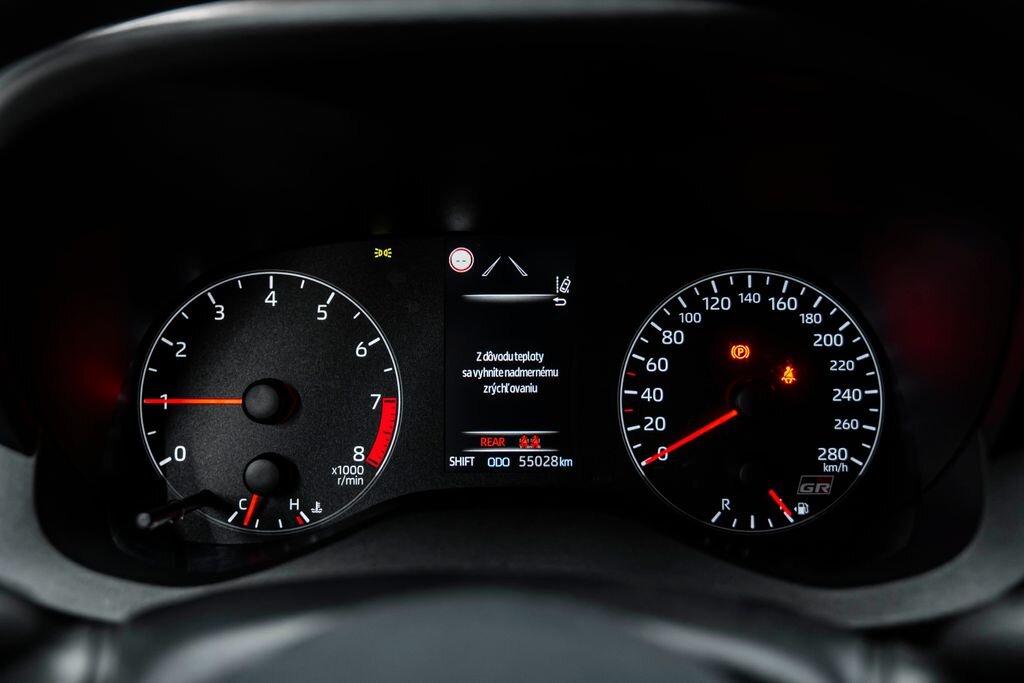 Toyota Yaris Hatchback 1,6 l 192 kw