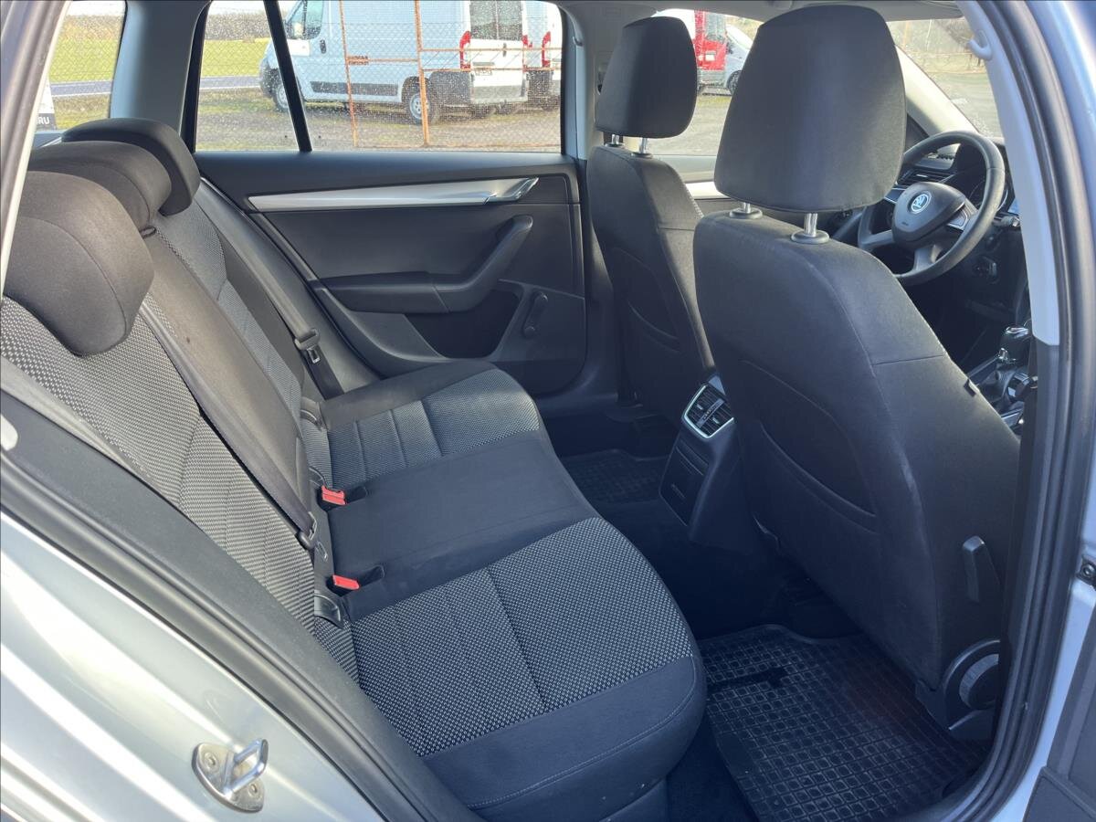 Škoda Octavia Kombi 1,6 l 77 kw