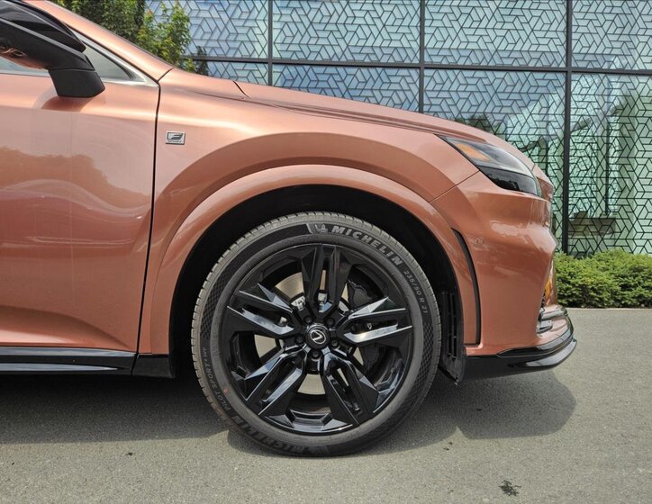 Lexus RX 500h SUV / Terénní 2,4 l 273 kw