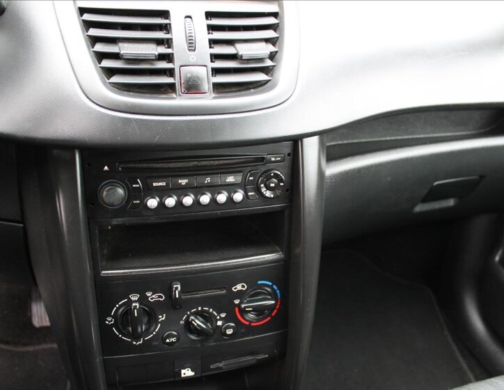 Peugeot 207 Kombi 1,4 l 54 kw