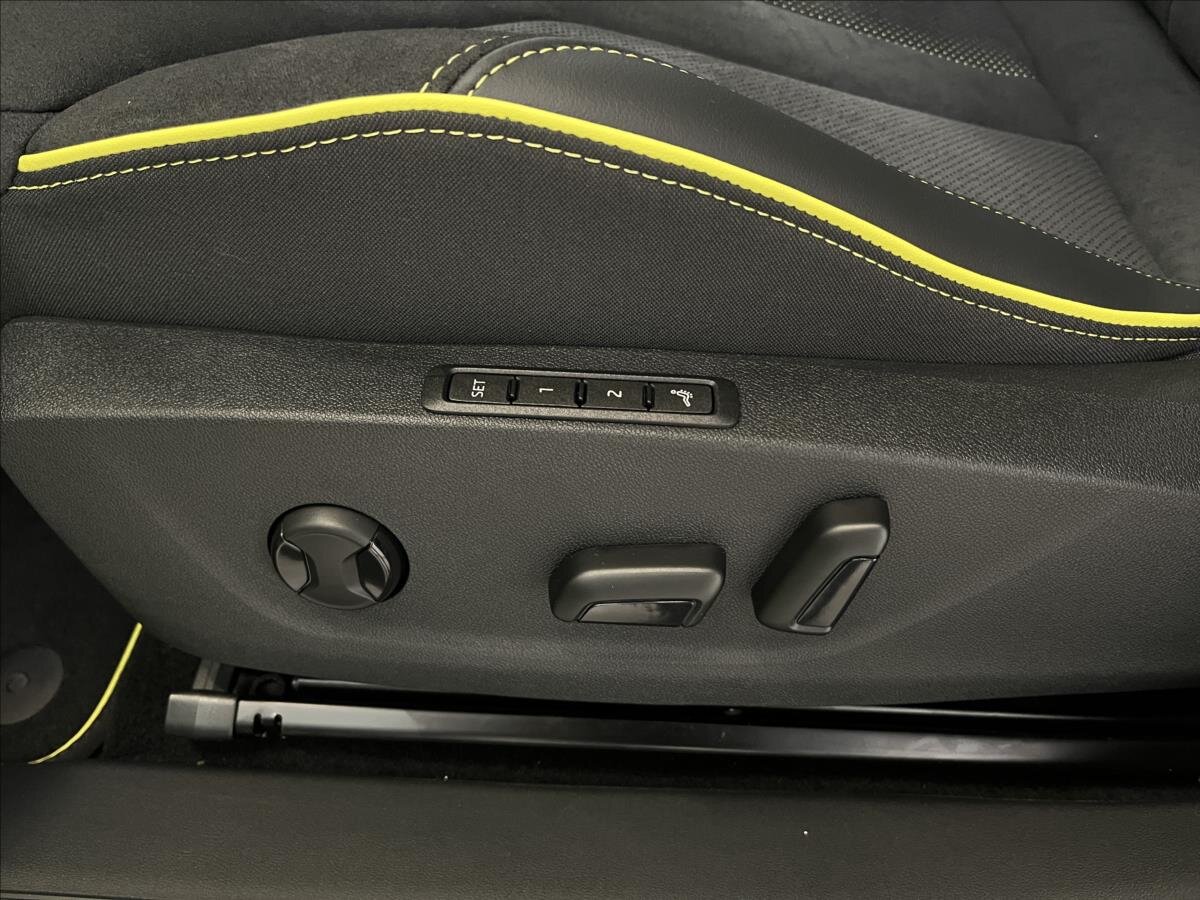 Škoda Elroq SUV / Terénní 1,0 250 kw