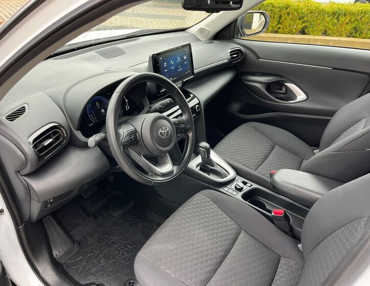 Toyota Yaris Cross 14