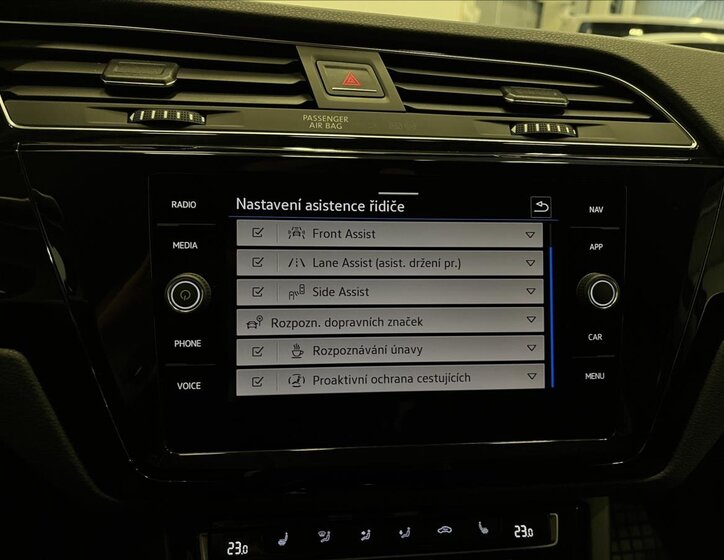 Volkswagen Touran MPV 1,5 l 110 kw