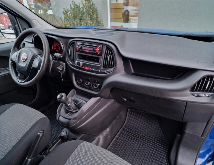 Fiat Dobló cargo Skříň 1,4 l 88 kw
