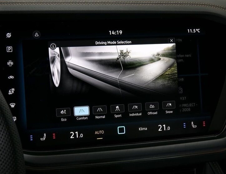 Volkswagen Touareg SUV / Terénní 3,0 l 210 kw