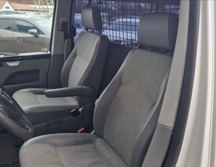Volkswagen Transporter VAN-Minibus 2,0 l 103 kw