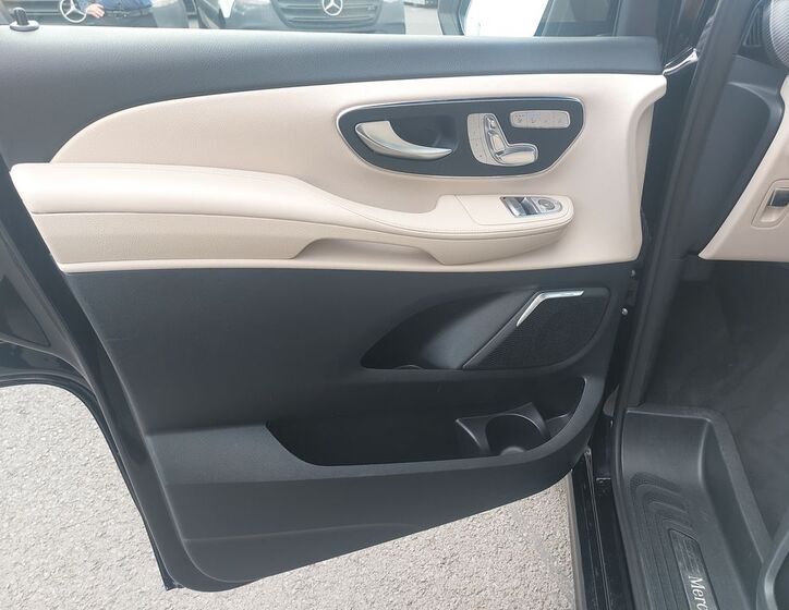 Mercedes-Benz Třídy V 22