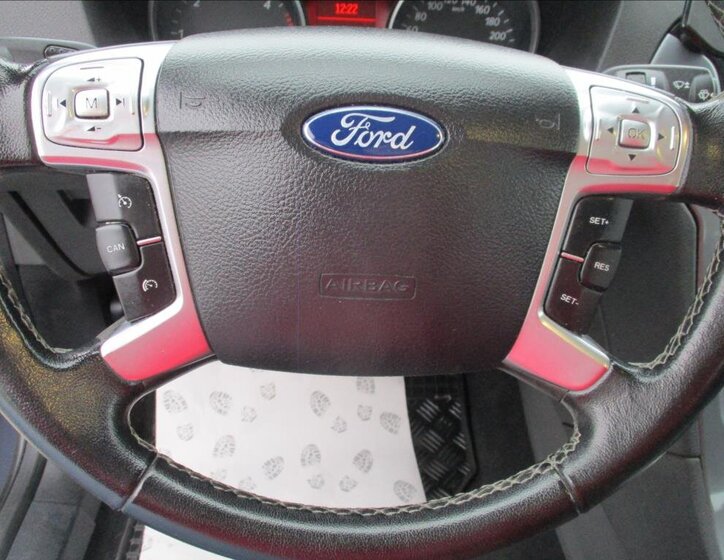 Ford Mondeo Kombi 2,0 l 103 kw