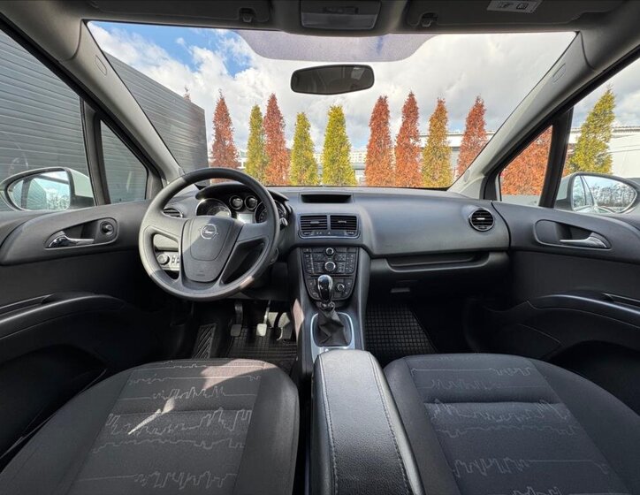 Opel Meriva MPV 1,4 l 74 kw