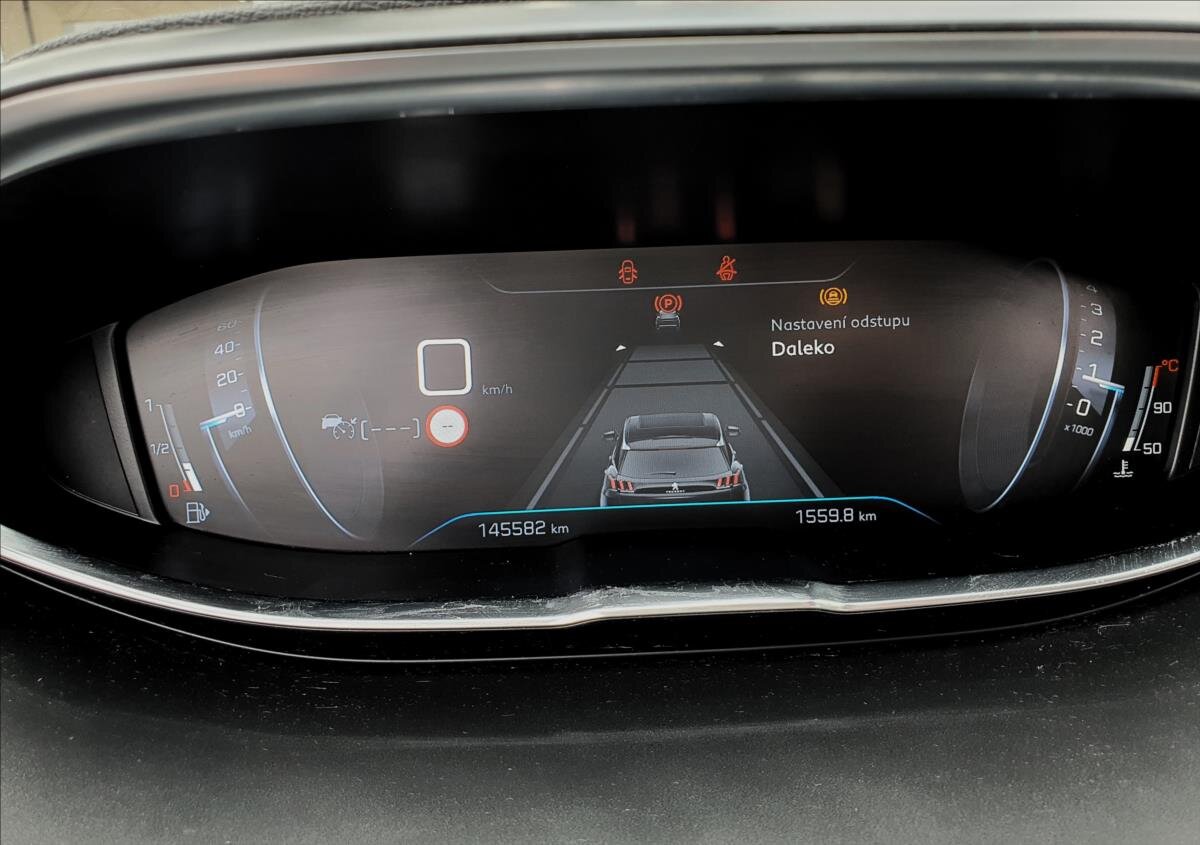Peugeot 5008 SUV / Terénní 1,5 l 96 kw