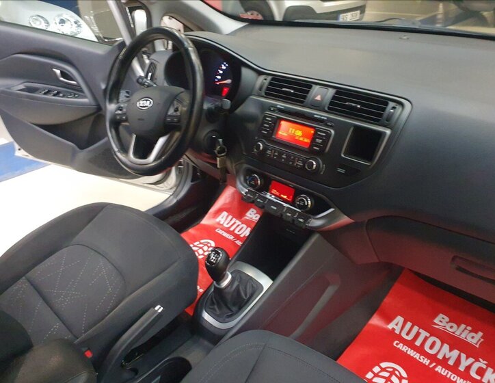 KIA Rio Hatchback 1,4 l 66 kw