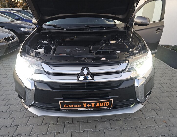 Mitsubishi Outlander 44