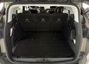 Peugeot 5008 SUV 2,0 l 110 kw