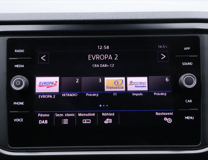 Volkswagen T-Roc SUV / Terénní 999,0 85 kw