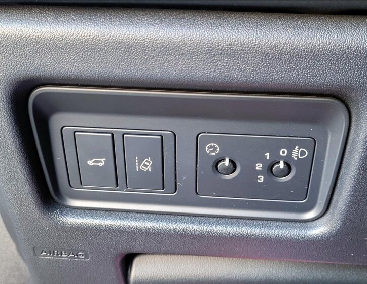 Land Rover Discovery Sport 38