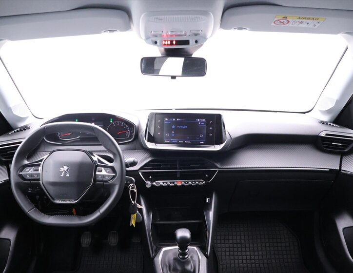 Peugeot 208 Hatchback 1,2 l 74 kw