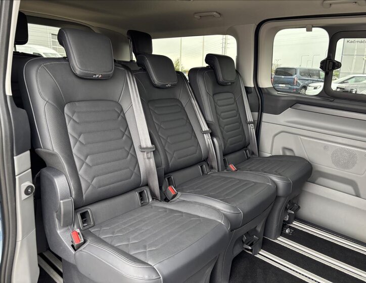Ford Tourneo Custom Kombi 2,0 l 125 kw