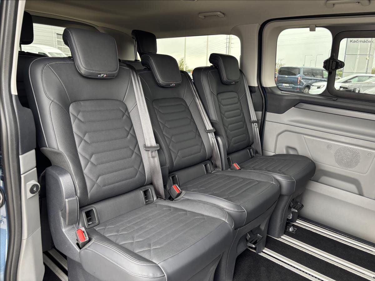 Ford Tourneo Custom Kombi 2,0 l 125 kw