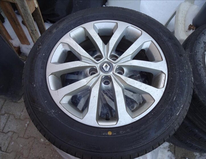 Renault Kadjar SUV 1,3 l 103 kw