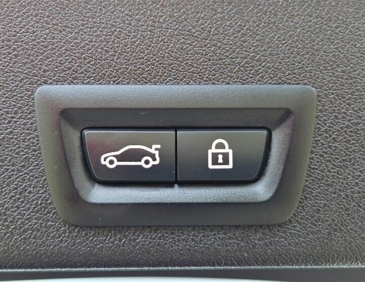 BMW X6 Sedan 0,0 210 kw