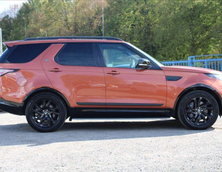 Land Rover Discovery 4