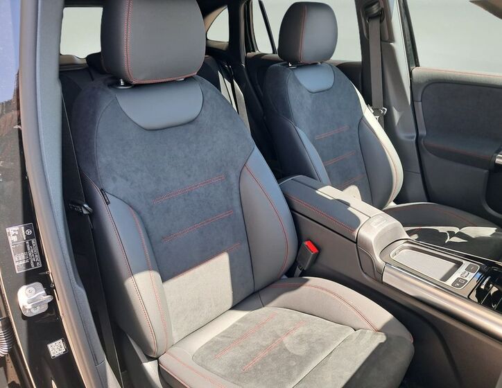 Mercedes-Benz GLA 16