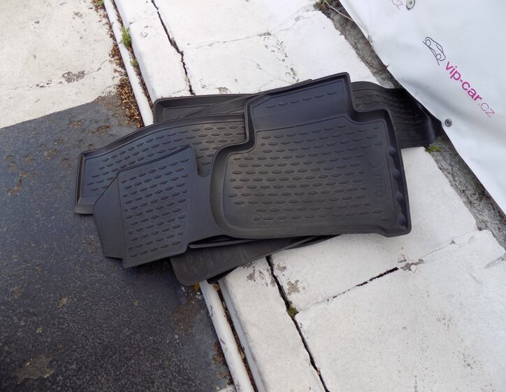 Cadillac Escalade 50