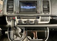 Volkswagen Multivan 18