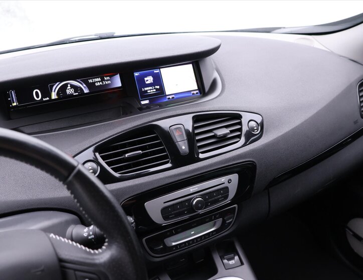 Renault Grand Scénic 23