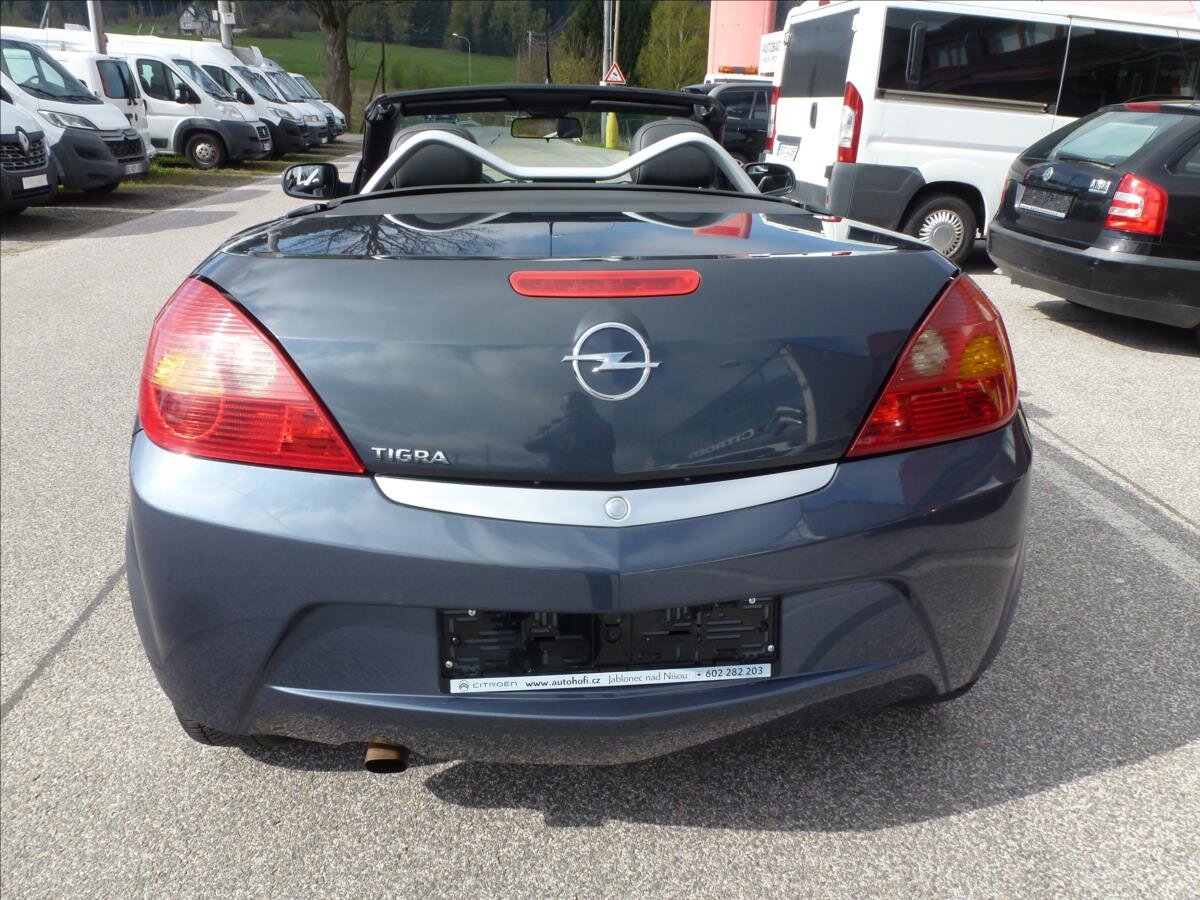 Opel Tigra Kabriolet 1,4 l 66 kw