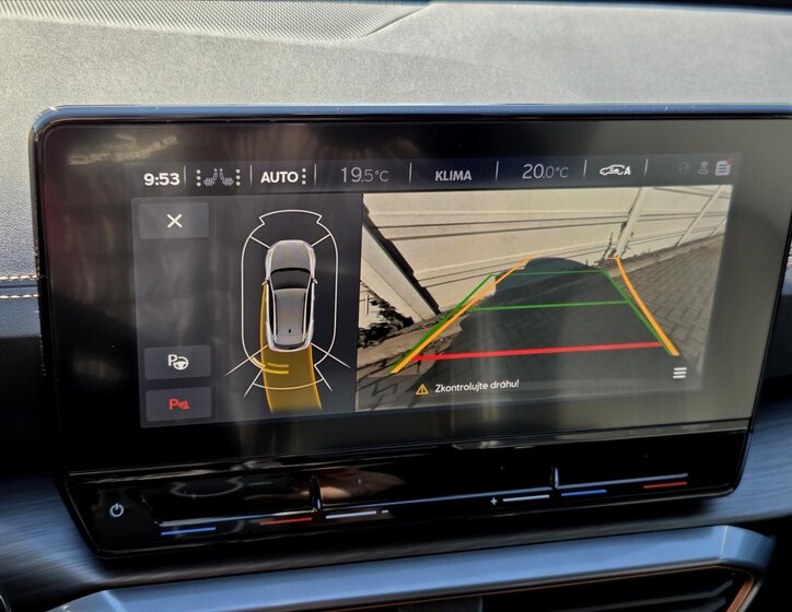 Cupra Formentor SUV / Terénní 2,0 l 140 kw