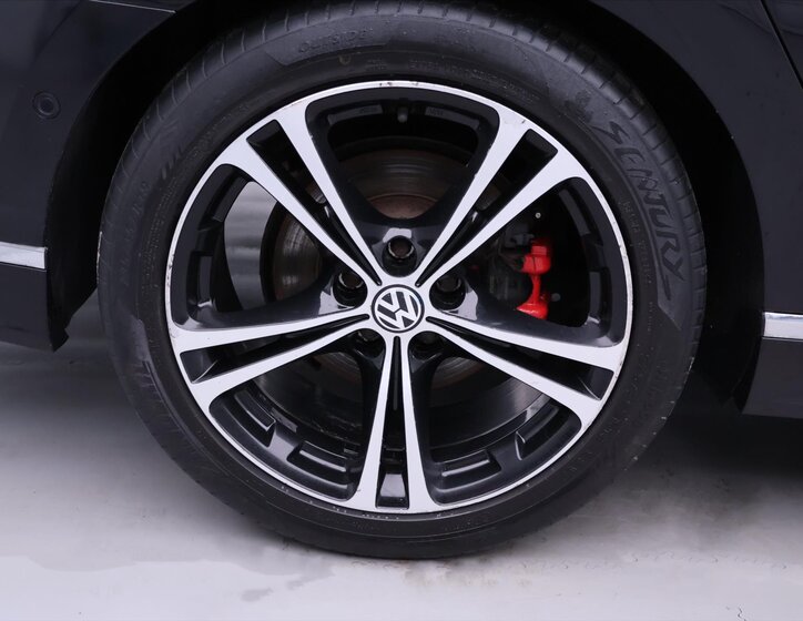 Volkswagen Passat Kombi 2,0 l 110 kw