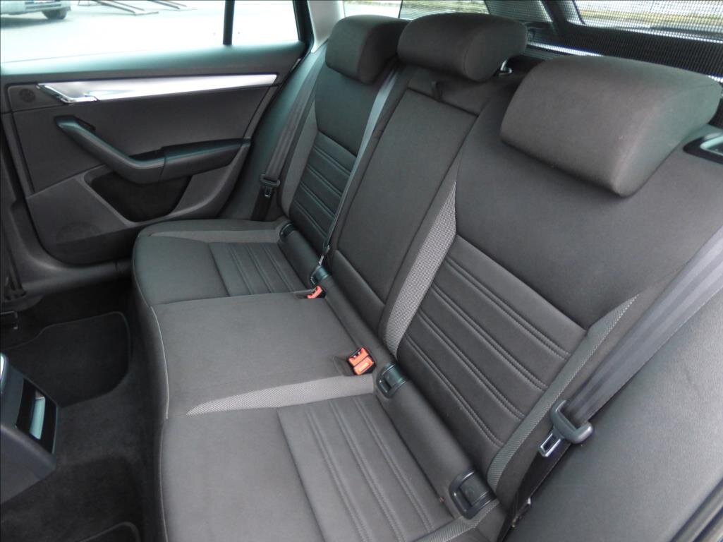 Škoda Octavia Kombi 2,0 l 110 kw