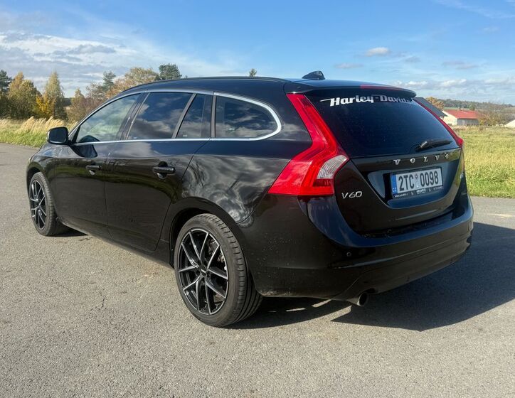 Volvo V60 3
