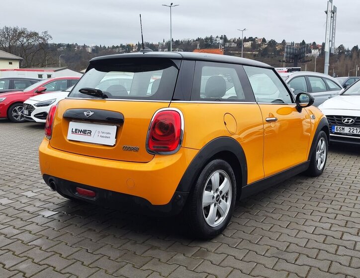 Mini Cooper Hatchback 1,5 l 100 kw