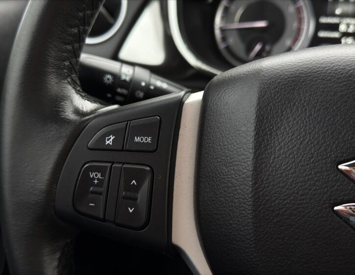 Suzuki Vitara SUV 1,4 l 95 kw