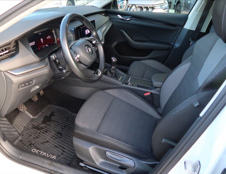 Škoda Octavia 8