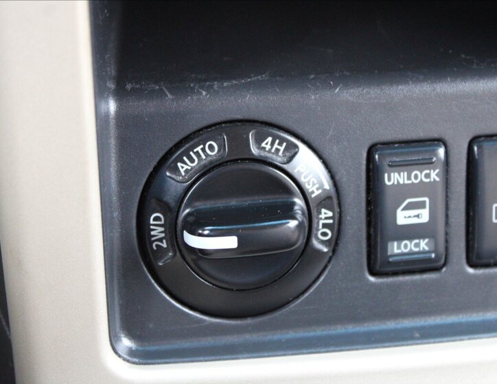 Nissan Pathfinder 14