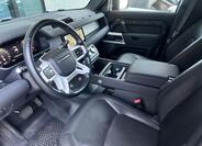 Land Rover Defender 5