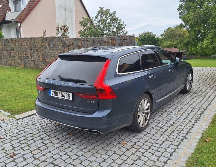 Volvo V90 Kombi 2,0 l 140 kw