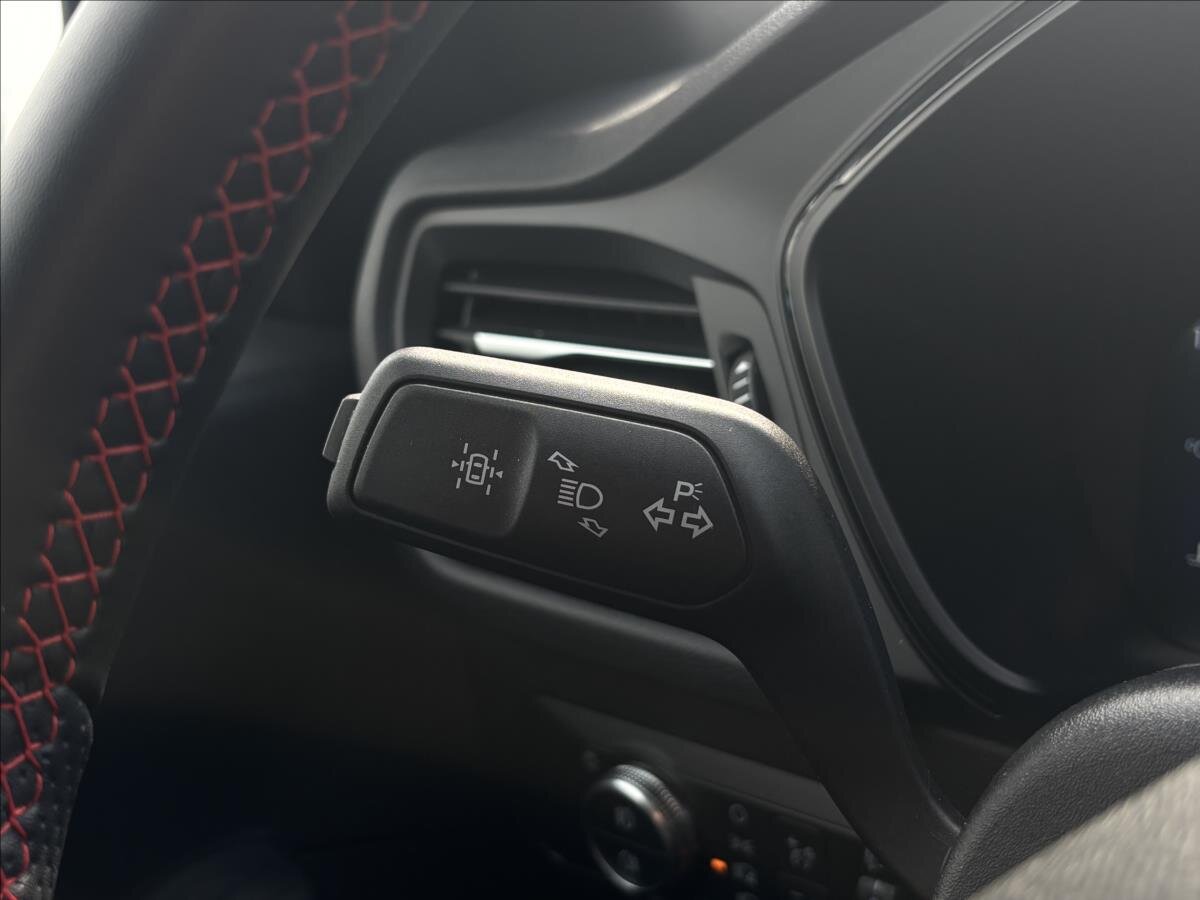 Ford Kuga SUV / Terénní 1,5 l 110 kw