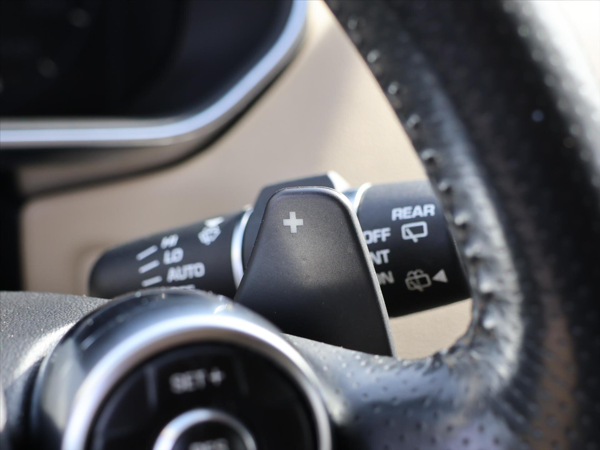 Land Rover Range Rover Sport SUV / Terénní 3,0 l 215 kw