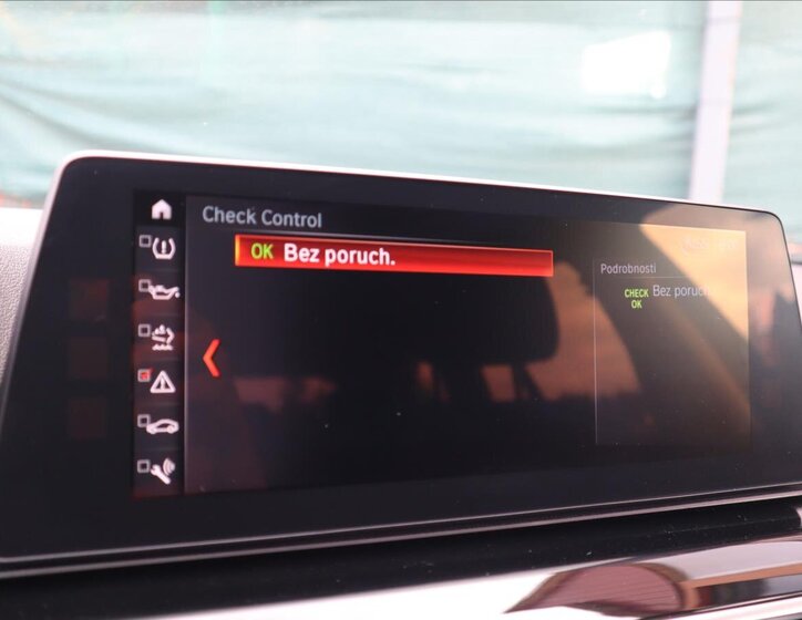 BMW Řada 5 Kombi 3,0 l 195 kw