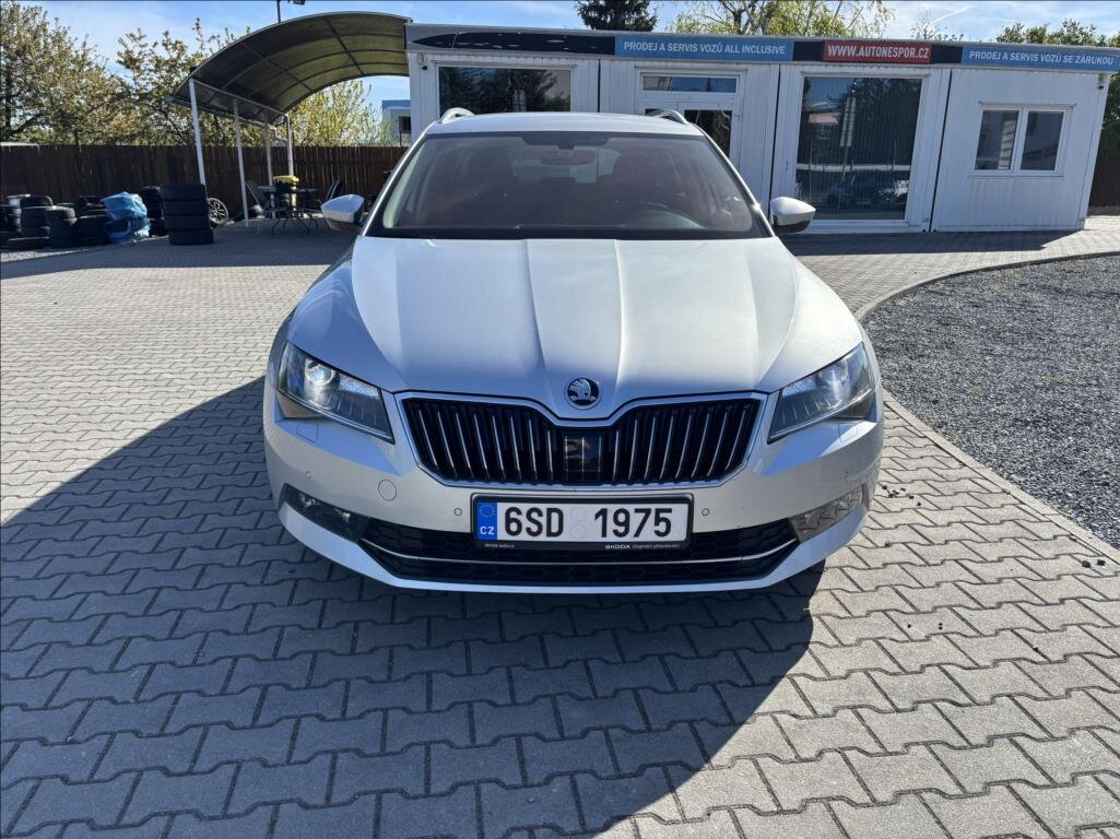 Škoda Superb Kombi 1,5 l 110 kw