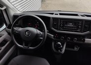 Volkswagen Crafter 9