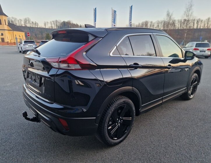 Mitsubishi Ostatní SUV / Terénní 2,4 l 138 kw